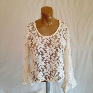 Contempo Casuals Delicate Crochet Cottagecore Bell Sleeve Womens Top